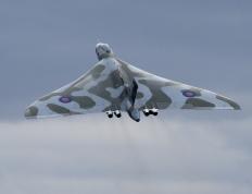 开云官网-德甲争冠夜，托尼冷锋出鞘