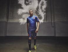 开云下载-坠落与接管，利拉德的终章，文班亚马的序章