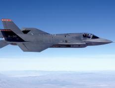 开云下载-防守致胜与关键先生，灰熊锁死76人，约基奇闪耀赛场