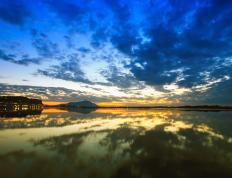 开云体育平台APP-群星之夜，世界杯绝杀与英超英雄之间，藏着足球的两种天才