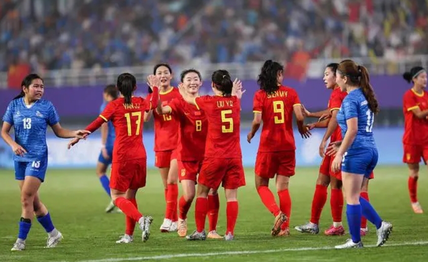 开云体育app-关于中国女足球员在比赛中展现出色身体素质的信息