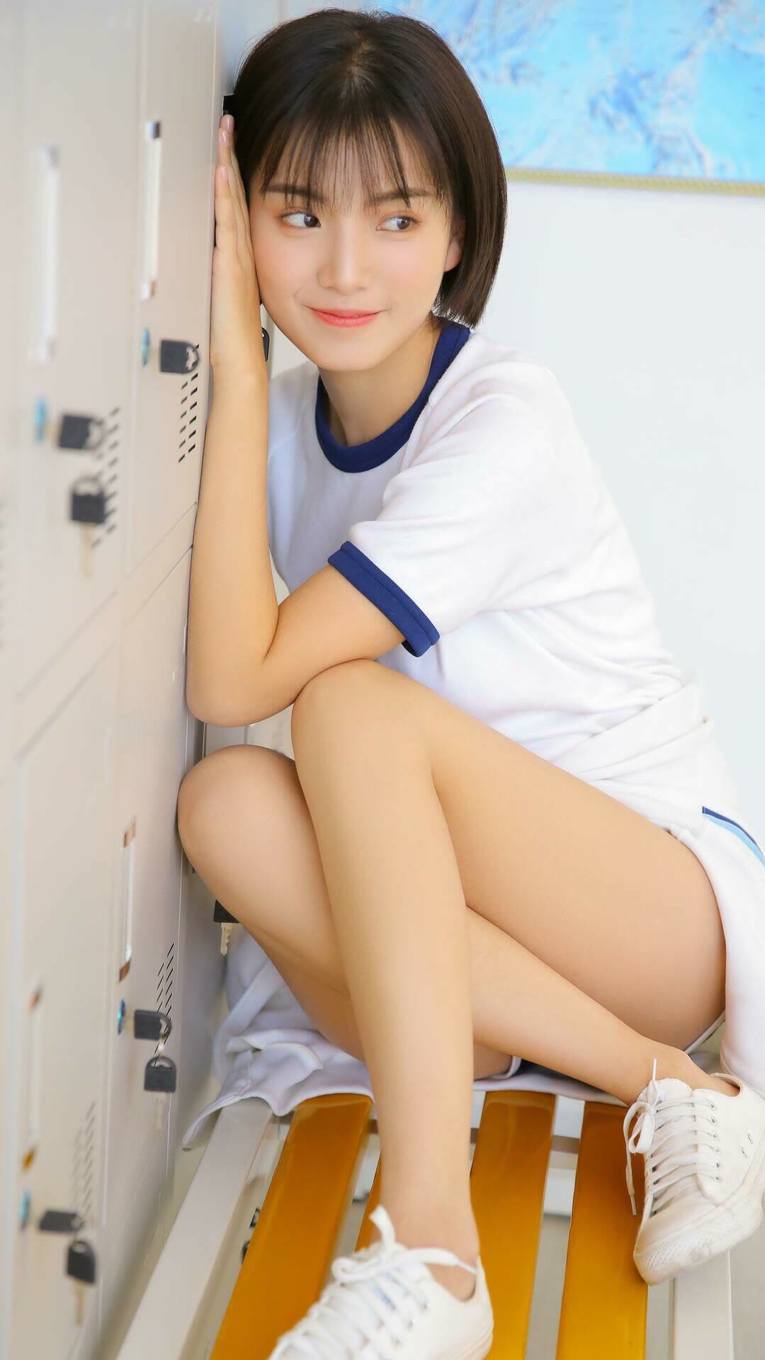 开云体育官方网站-防守的艺术与战术的远征，拉什福德的锁链与巴萨的闪电