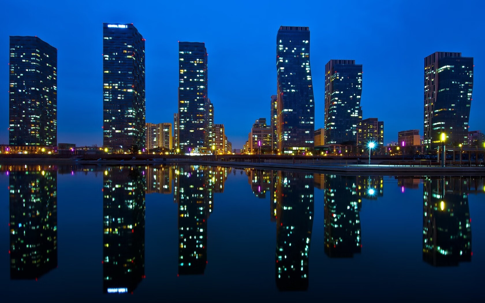 开云体育下载-亚特兰大战车碾碎欧洲红魔，阿克筑起叹息之墙