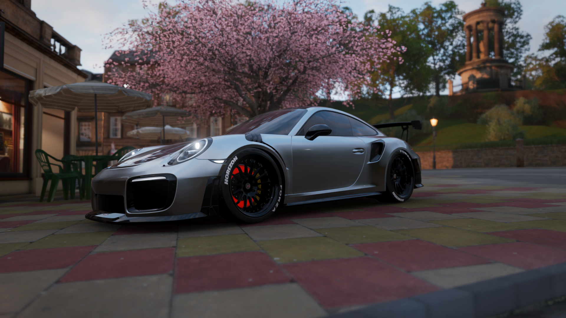 开云体育登录-绿茵场与赛道上的征服，阿尔及利亚足球的崛起与帕尔默的F1统治时刻